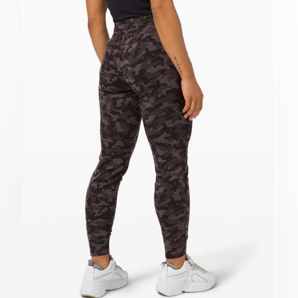 Lululemon Ready to Rulu Jogger